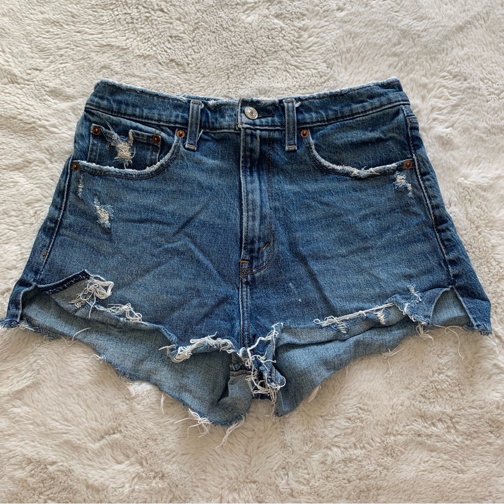 Abercrombie & Fitch High Rise Mom Short Blue Jean Shorts Size 28 | 6